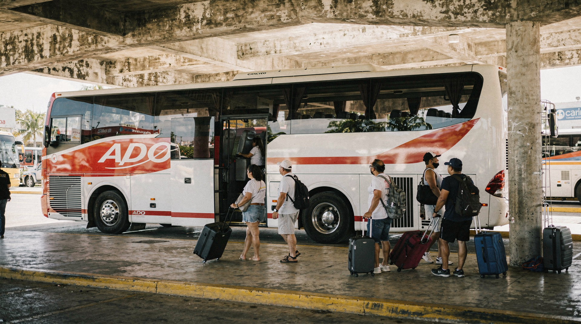 ADO bus guide for the Yucatán: routes, prices, booking