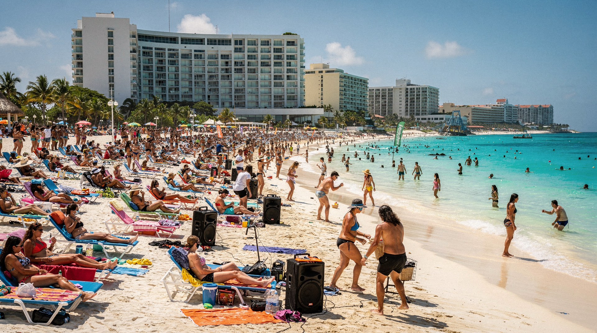 Cancún spring break: what to expect (and how to avoid it)
